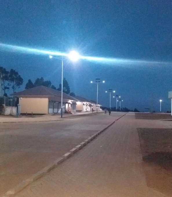 黔江区非洲科特迪瓦太阳能路灯工程